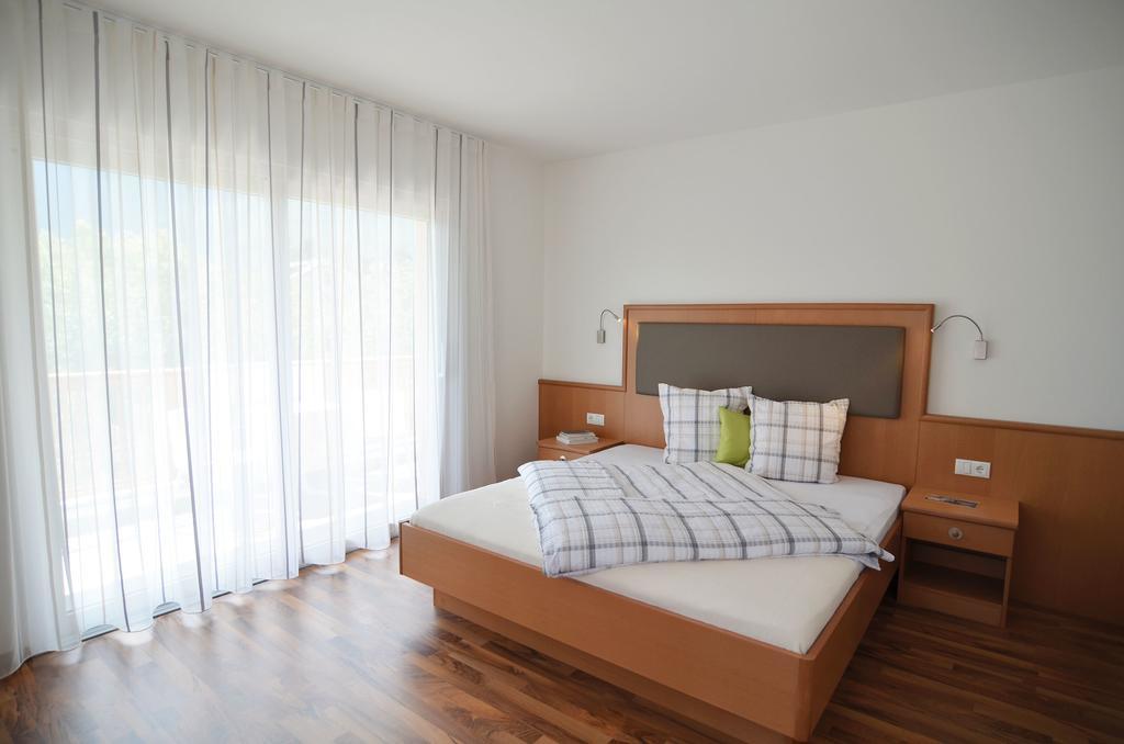 Garni Hotel Peterlinhof Caldaro Rum bild